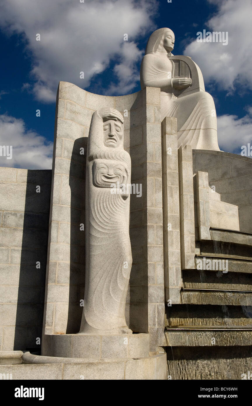 Statues Art Déco Photo Stock Alamy