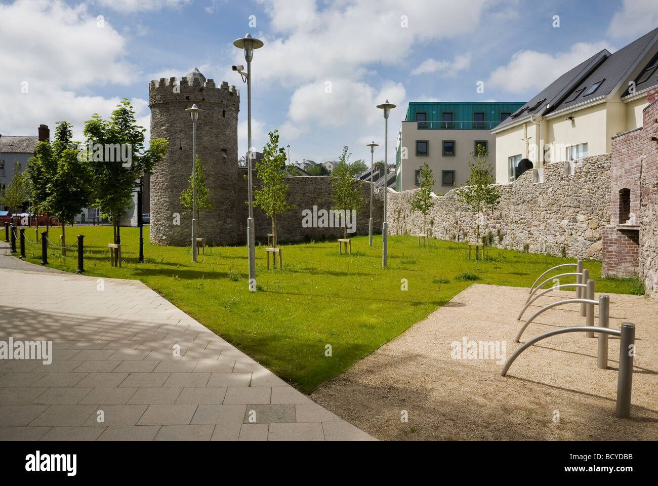La Watch Tower et rénové les murs de la ville, la ville de Waterford, Irlande Banque D'Images