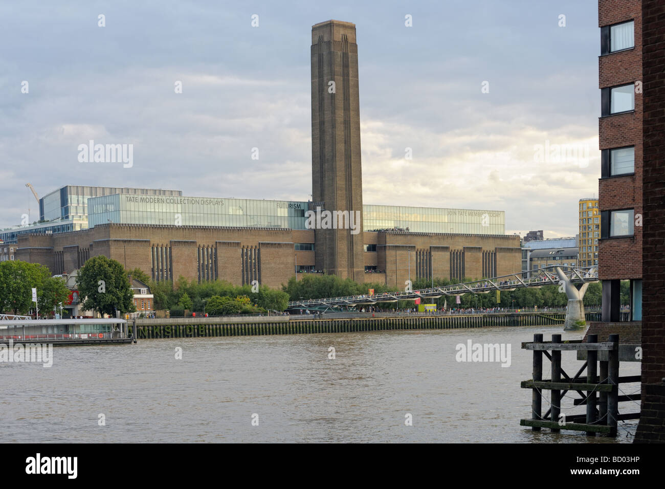 Tate Modern, musée national d'art moderne, l'ancienne centrale électrique de Bankside, Londres, Angleterre, Royaume-Uni, Europe Banque D'Images