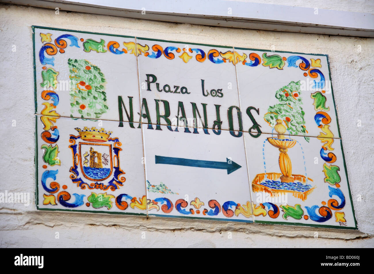 Signe de céramique, la Plaza de Los Naranjos, Vieille Ville, Marbella, Costa del Sol, la province de Malaga, Andalousie, Espagne Banque D'Images