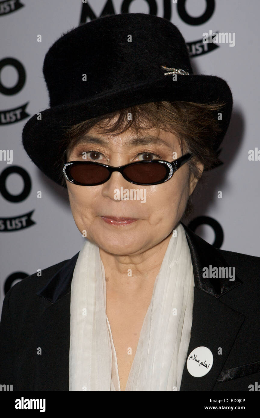 Londres 11 juin Pic montre Yoko Ono participant à la Mojo Honours List La Brasserie London 11 Juin 2009 Banque D'Images