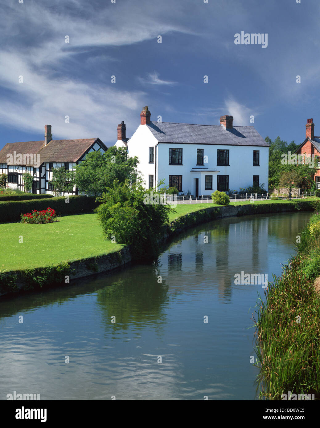 Fr - HEREFORDSHIRE : Eardisland village & River Arrow Banque D'Images