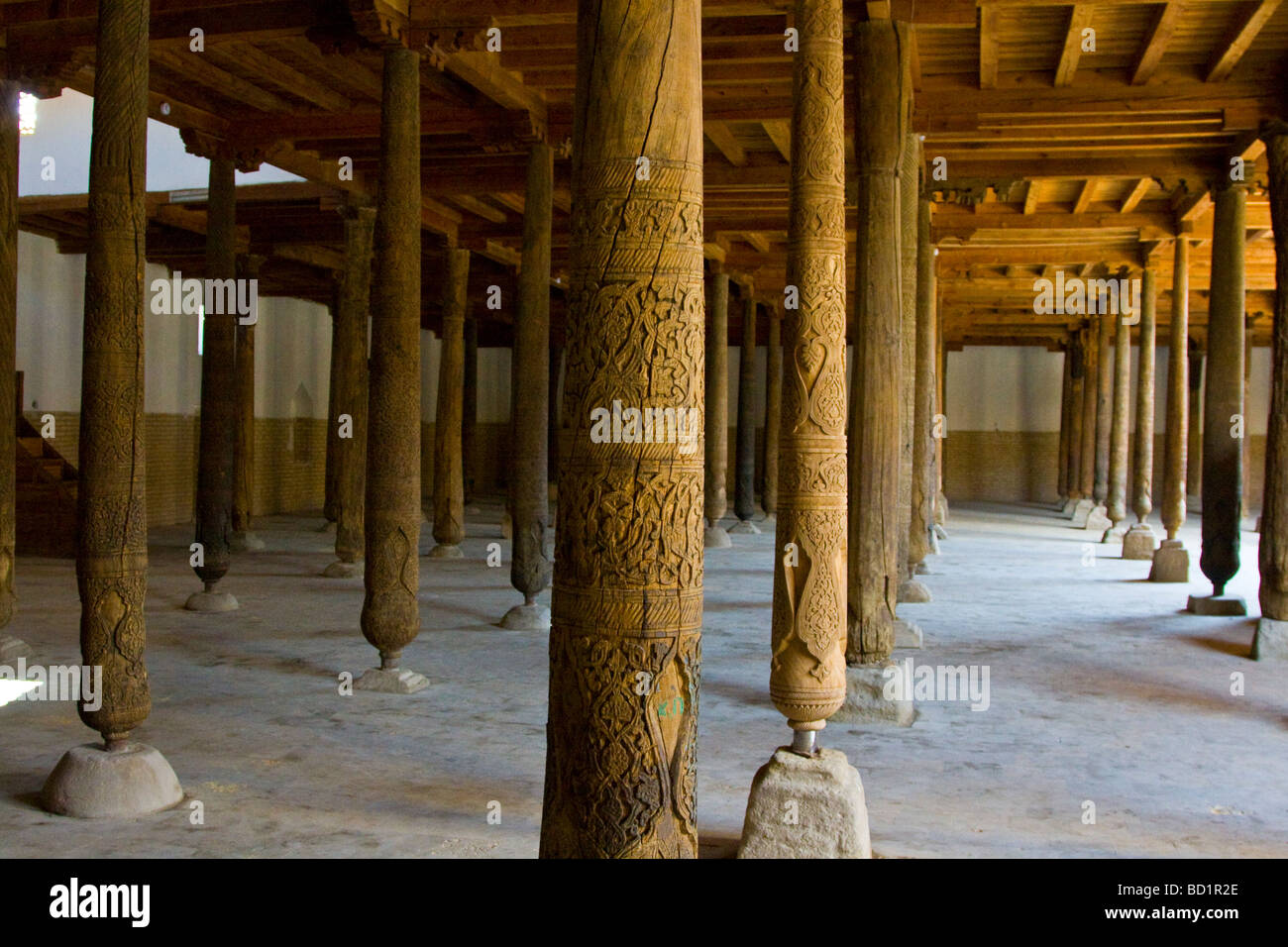 L'intérieur de la mosquée Juma à Khiva Ouzbékistan Banque D'Images