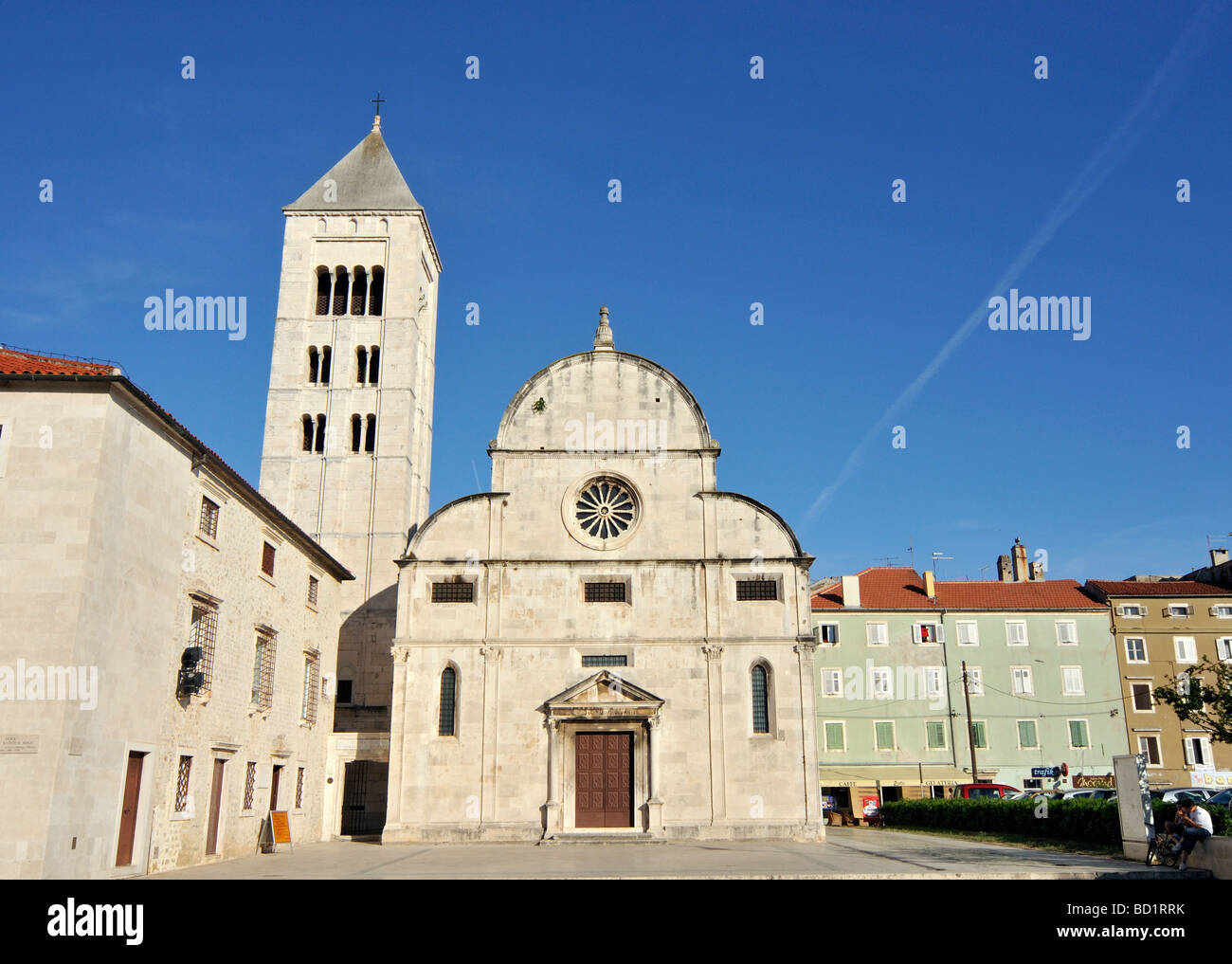 L'église St Mary Crkva svete Marije avec Campanile Roman et monastère bénédictin dans la Dalmatie Zadar Banque D'Images