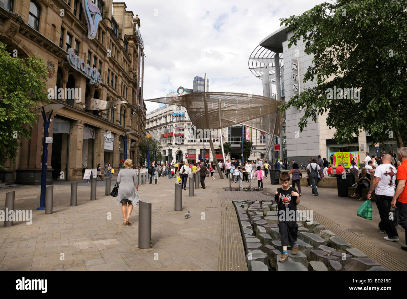 Façade du centre commercial triangle régénéré après une bombe de l'ira en 1996 exchange square manchester uk Banque D'Images