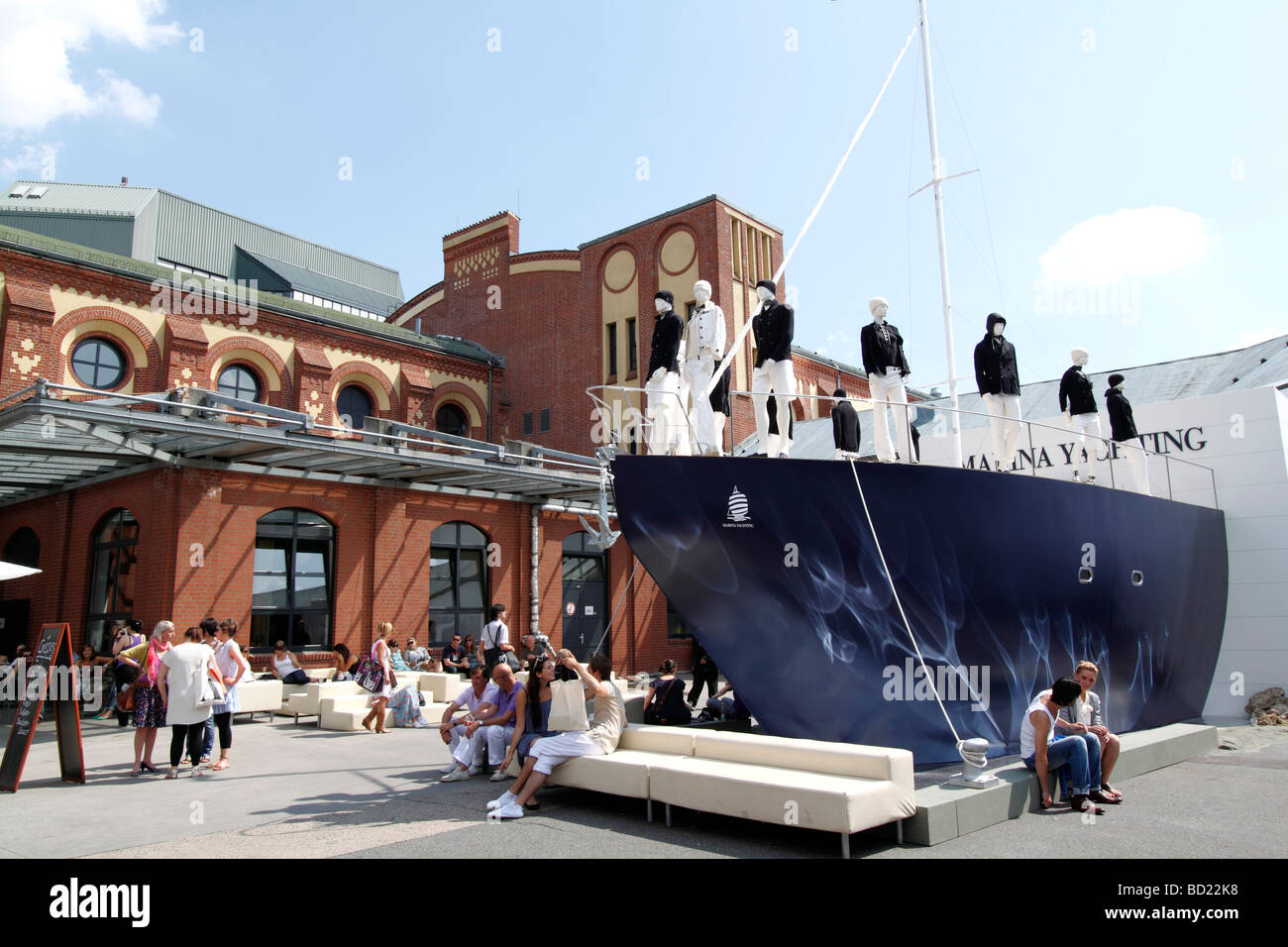 Tradefair premium pour la mode en plein air Berlin EU DE DEU RFA Allemagne capitale Berlin Le Berlin Station Premium Banque D'Images