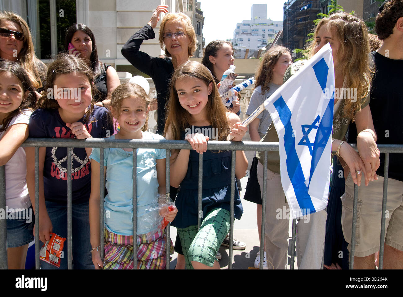 Salut à Israël Parade sur la 5e Avenue, New York City célébrer l'anniversaire de l'indépendance d'Israël Banque D'Images