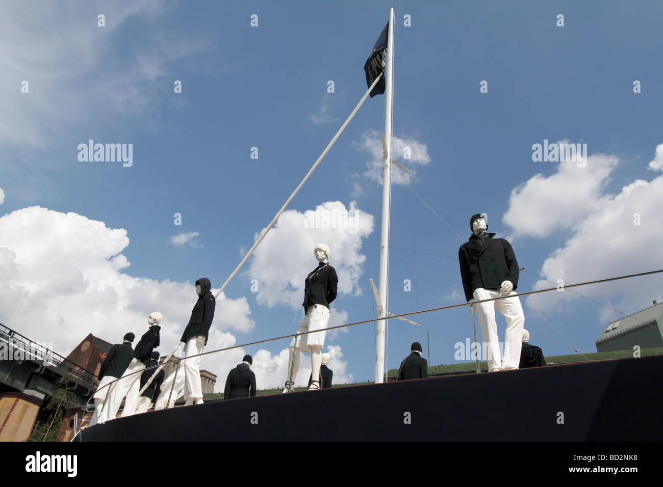 Tradefair premium pour la mode en plein air Berlin EU DE DEU RFA Allemagne capitale Berlin La prime tradefair Station Banque D'Images