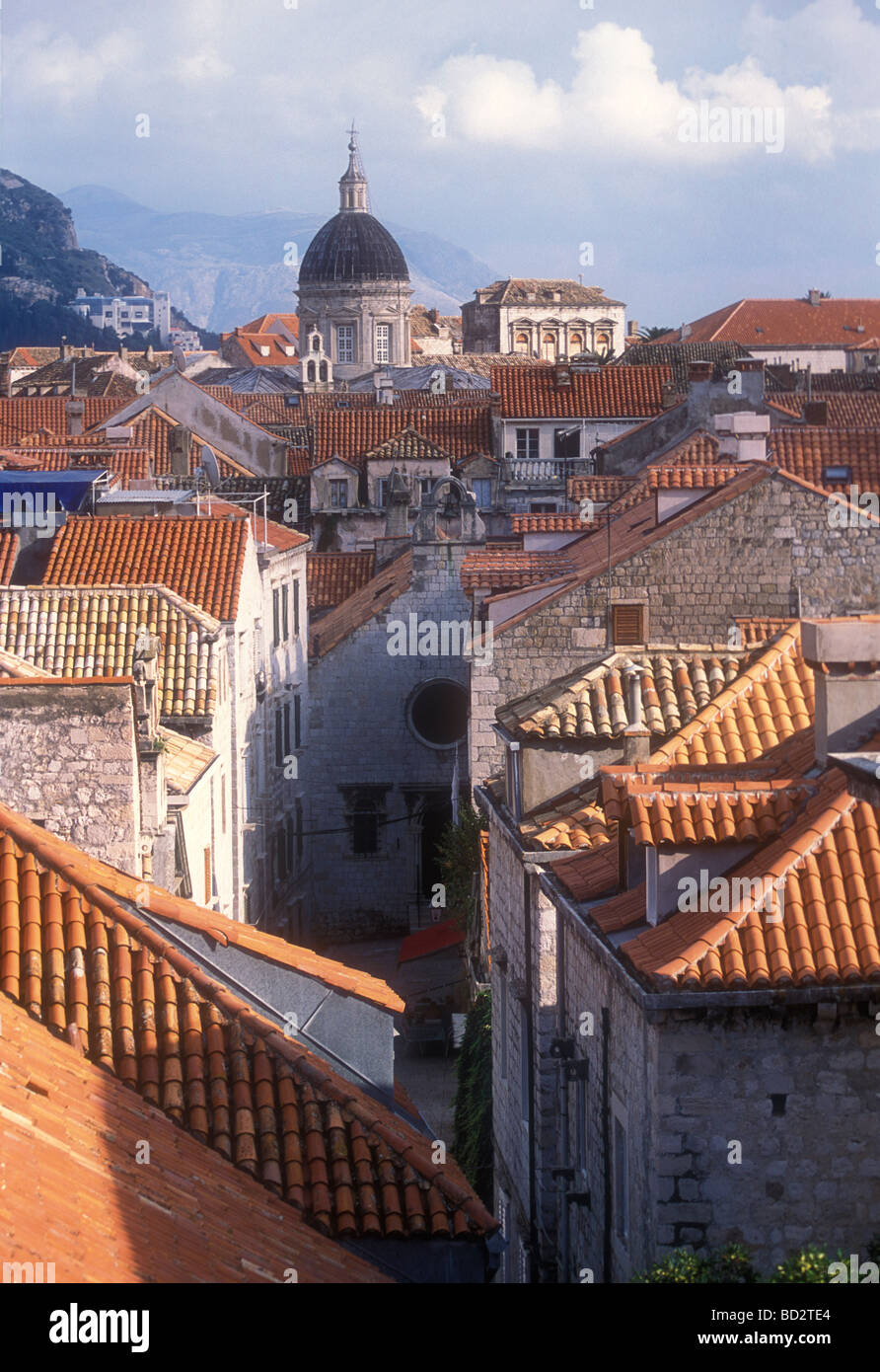 Le centre de Dubrovnik vue depuis le mur de la ville Croatie Banque D'Images