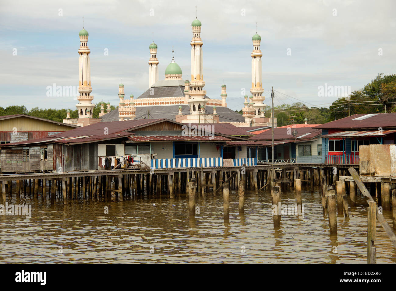 À la mosquée du village sur pilotis Kampong Ayer à Bandar Seri Begawan Brunei Asie Banque D'Images