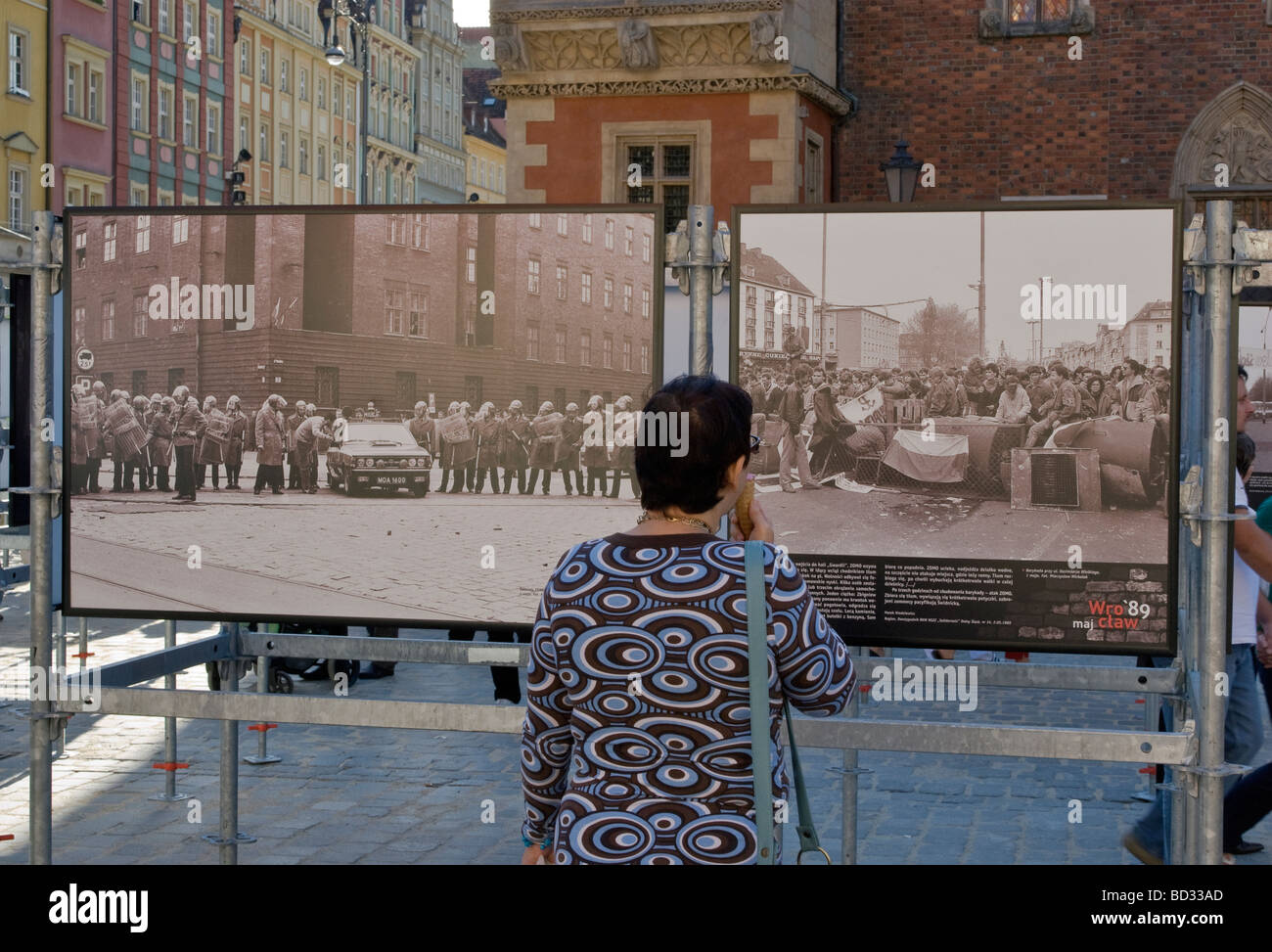 Des photographies historiques prises à Paris en juin 1989 au cours de l'effondrement du communisme et montré en juin 2009 à Wroclaw Pologne Banque D'Images