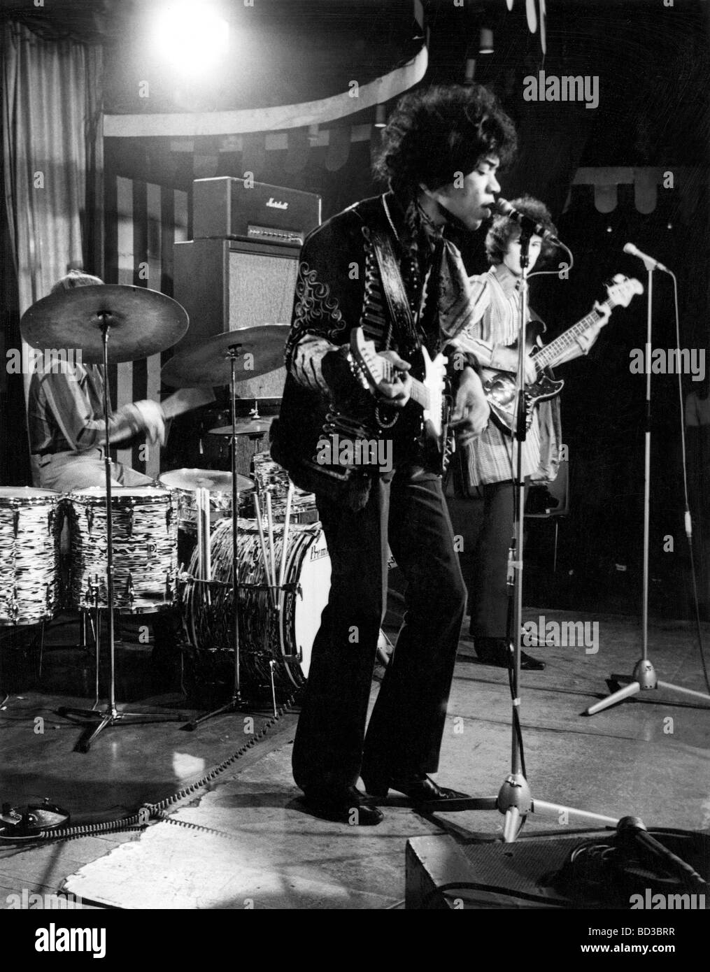 Le Jimi Hendrix Experience un ensemble d'enregistrement pour la télé allemande au Marquee Club de Wardour Street le 2 mars 1967 Banque D'Images