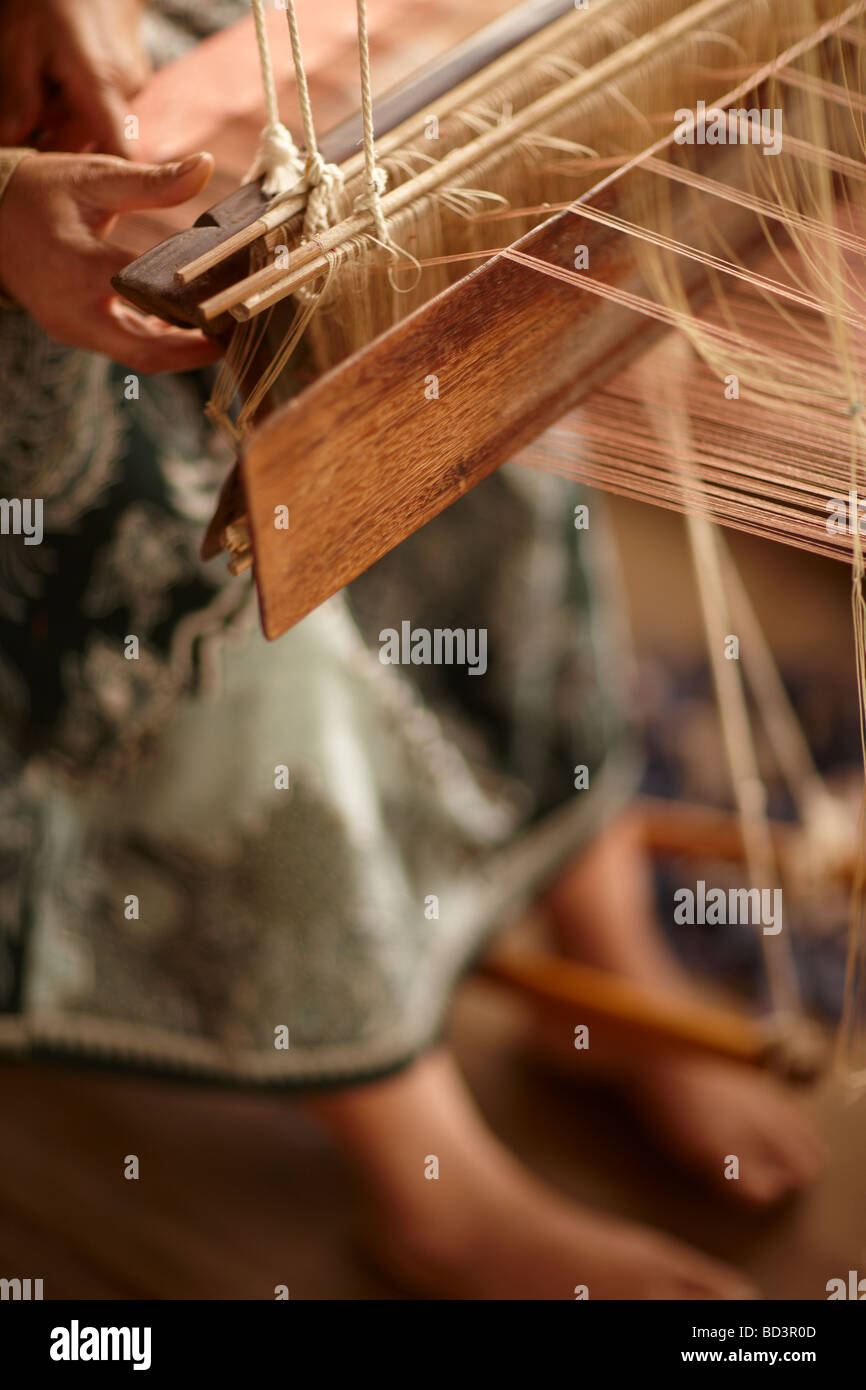 Le tissage de la soie à Luang Prabang, Laos Banque D'Images