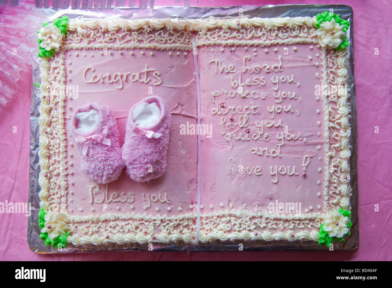 Gâteau fait maison avec script lettre Banque D'Images