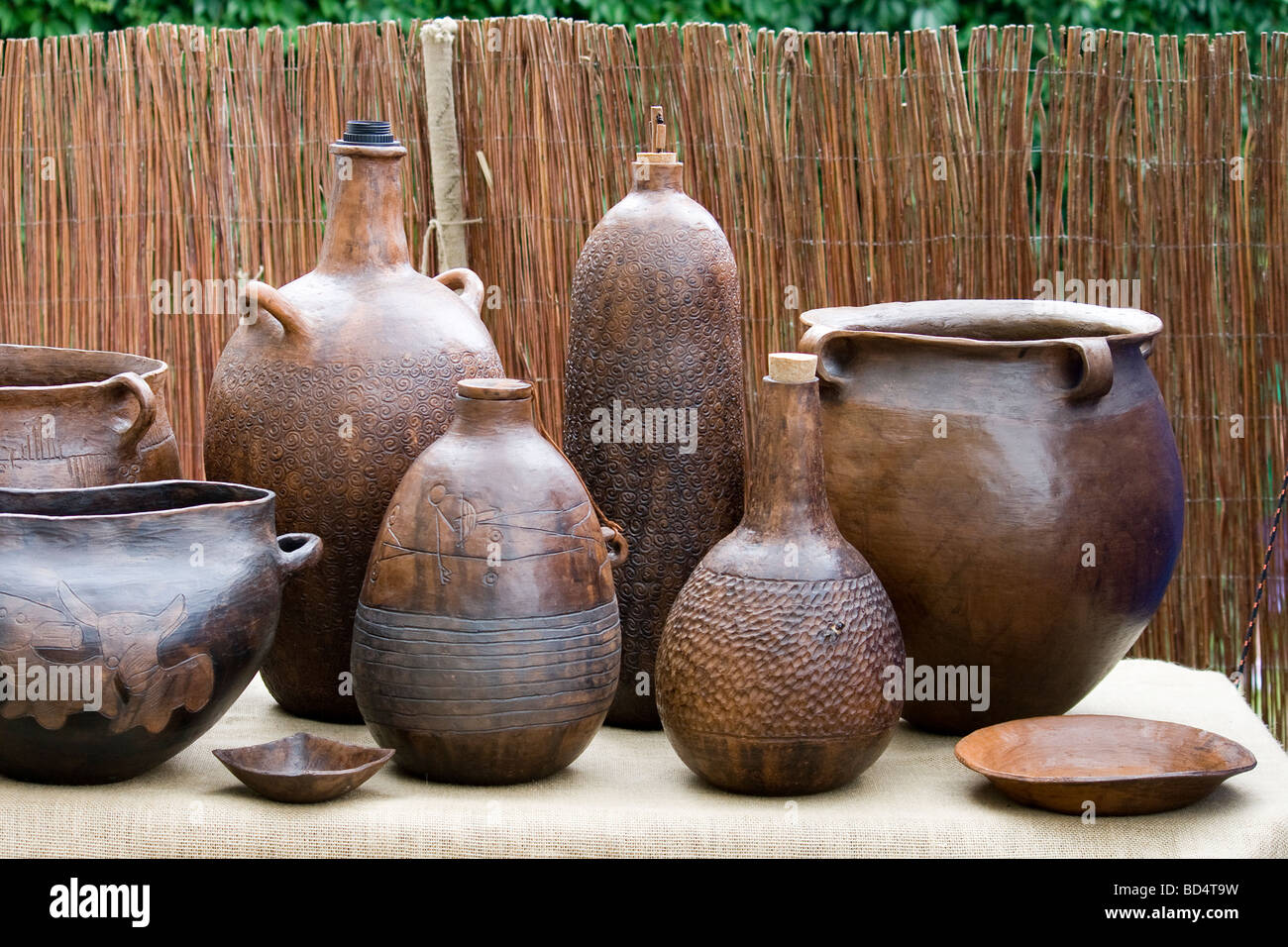 Medieval crockery Banque de photographies et d'images à haute résolution -  Alamy