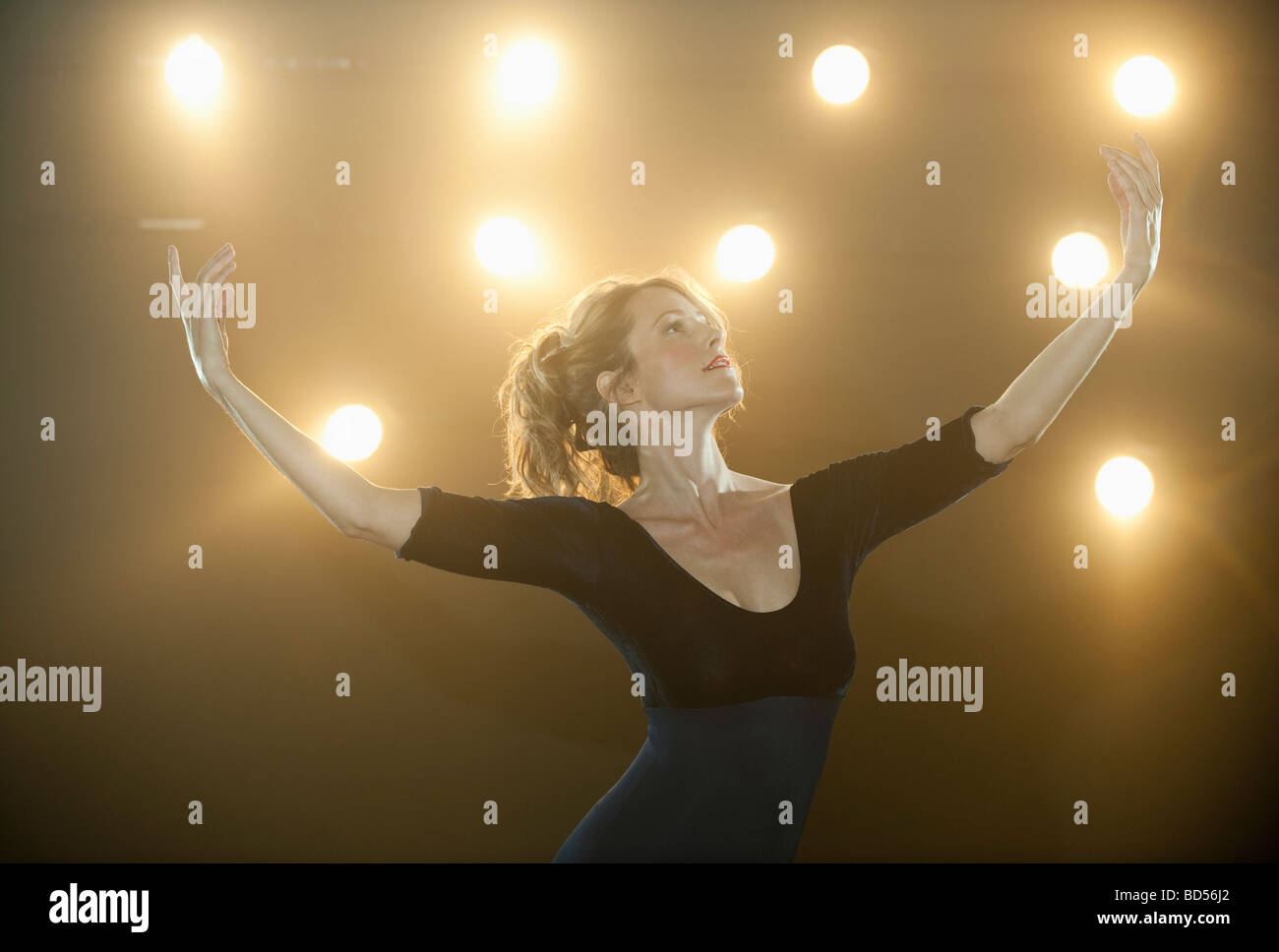 Une femme danseuse de ballet Banque D'Images