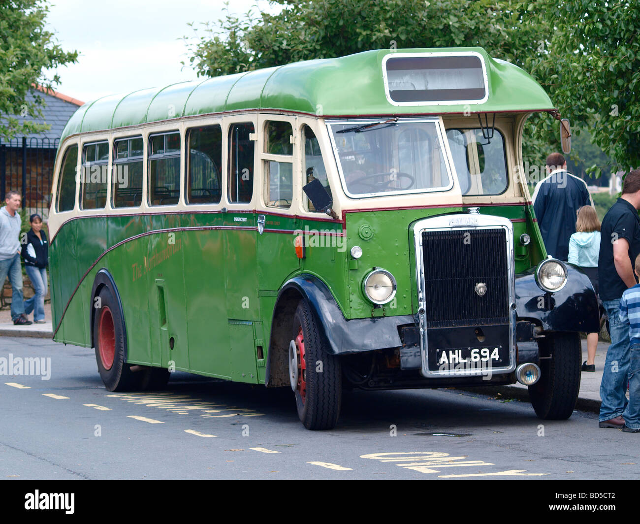 Le bus Leyland vieux Northumbrian Banque D'Images