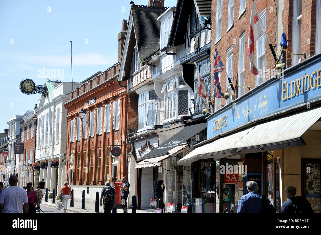 High Street, Hythe, dans le Kent, Angleterre, Royaume-Uni Banque D'Images