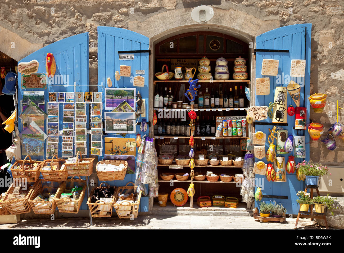Boutique touristique aux Baux, Provence, France Banque D'Images