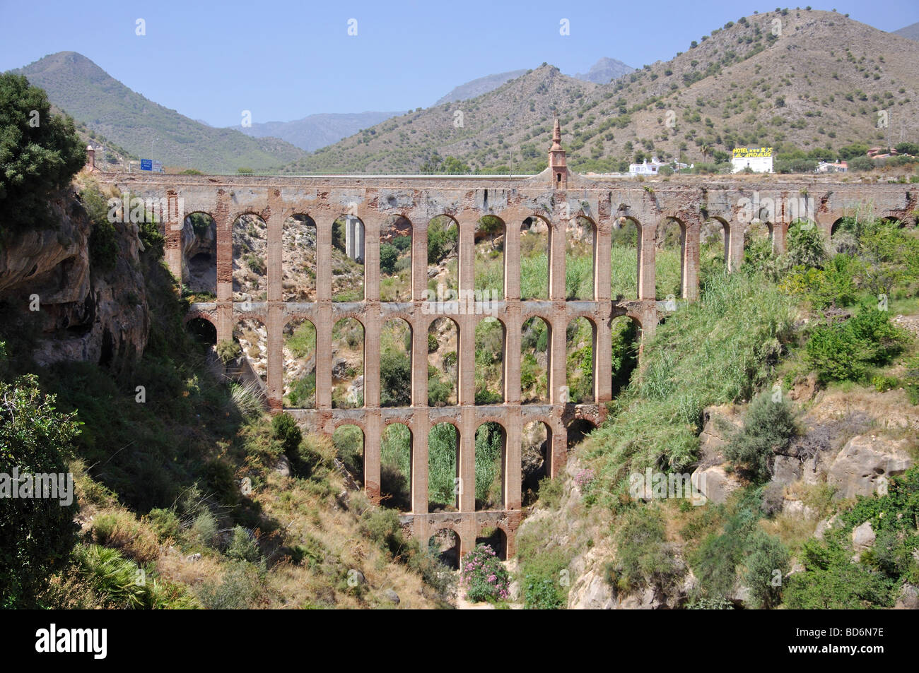 Puente del Aguila, Maro, Costa del Sol, la province de Malaga, Andalousie, Espagne Banque D'Images