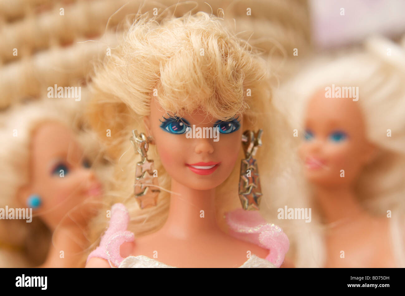 Barbie Poupée Sirène Lumières de Rêve Malibu