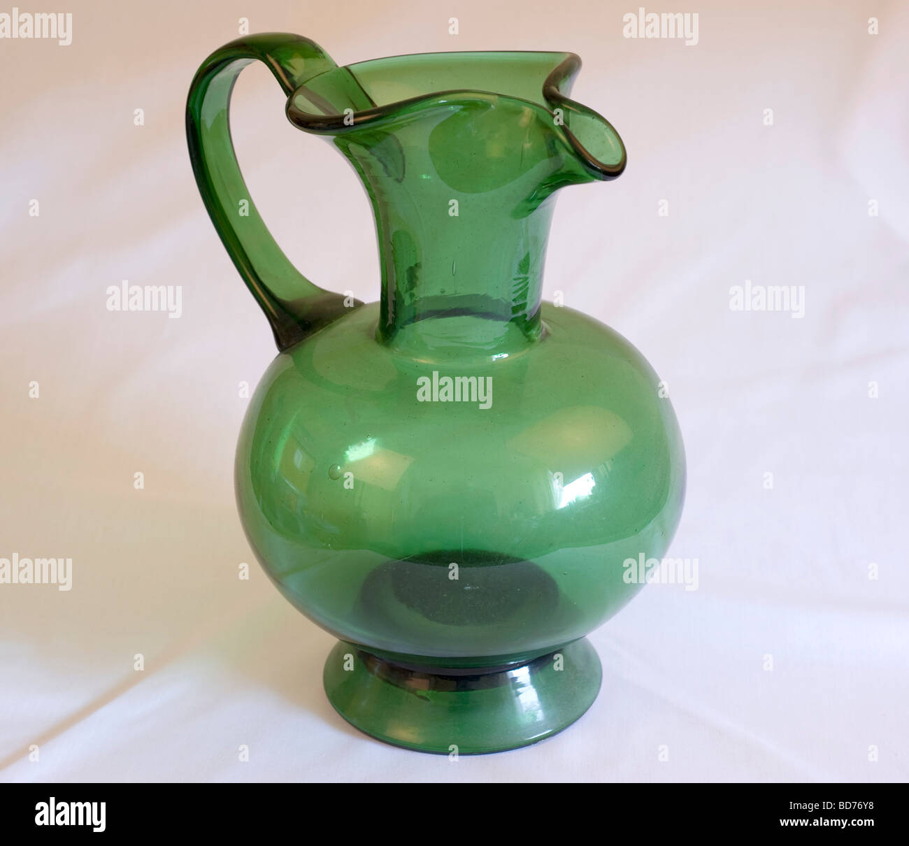 Pichet en verre vert Banque D'Images