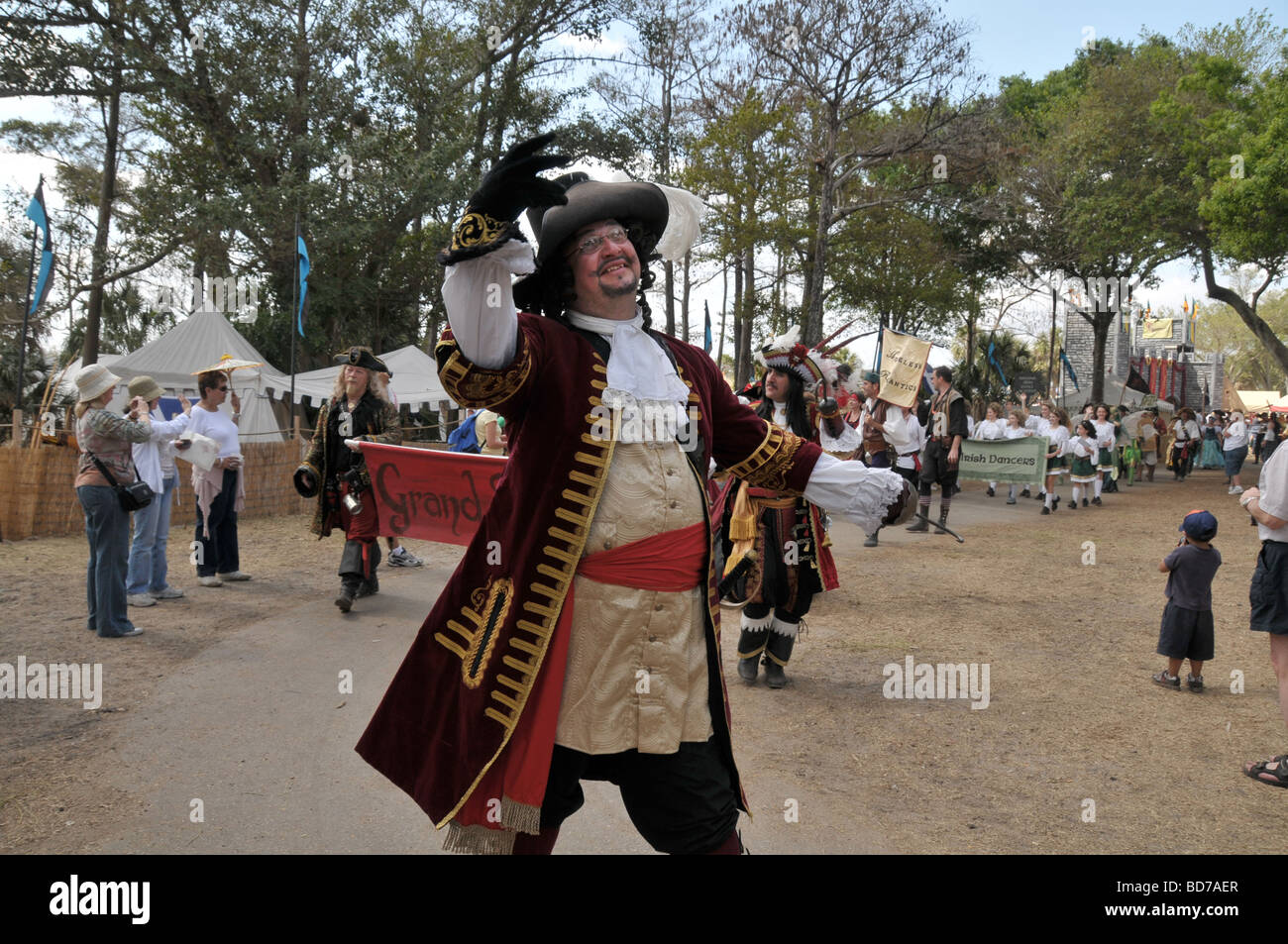 Les participants à une foire de la Renaissance en Floride, USA. Banque D'Images