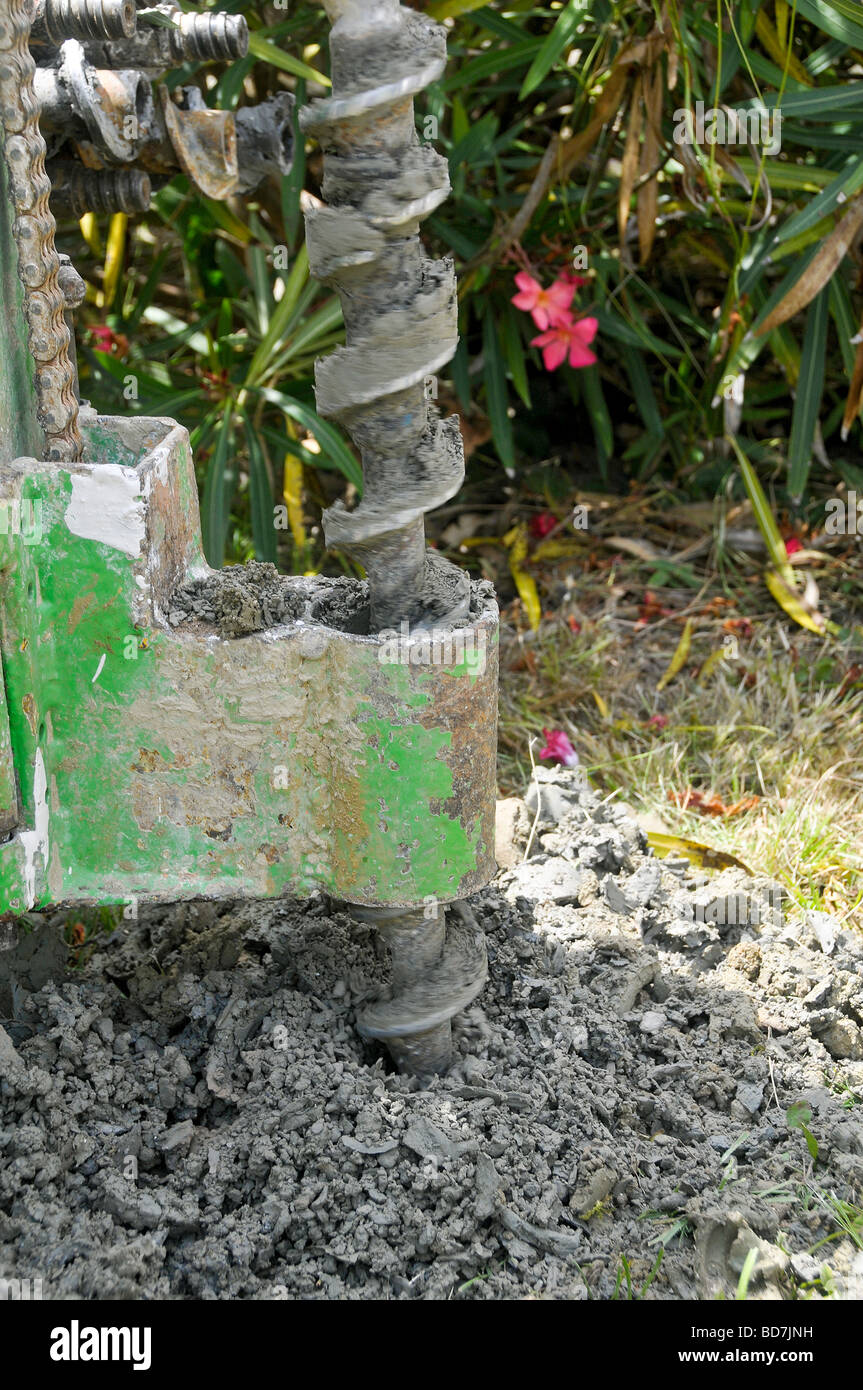 Drill machine pour l'analyse de masse en action Banque D'Images