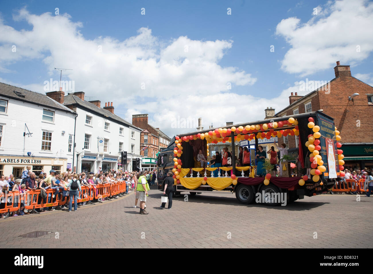 En nous comme un camion Carnival Carnival Market Harborough flotteur en Angleterre Banque D'Images