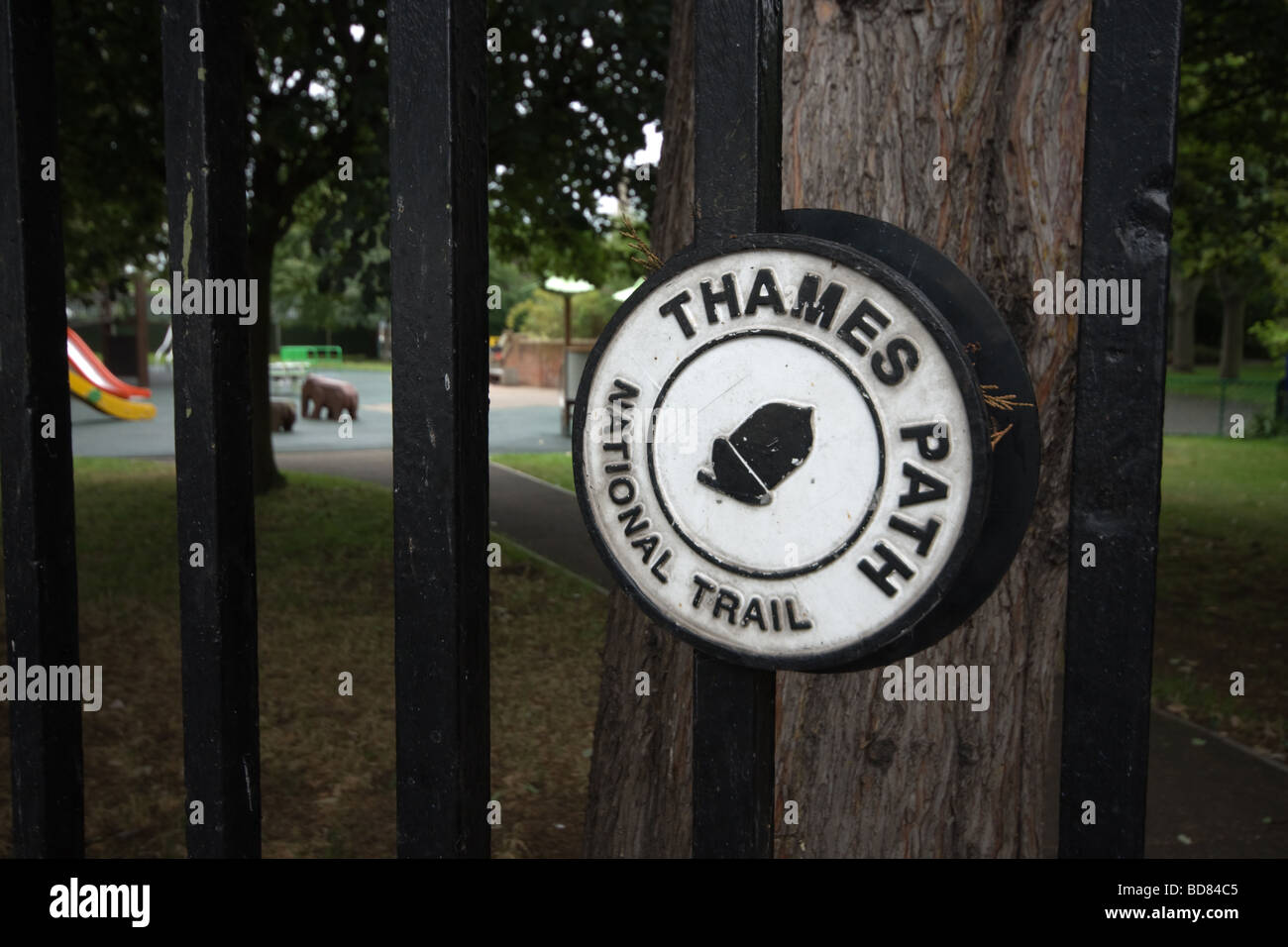 Thames Path signpost Banque D'Images