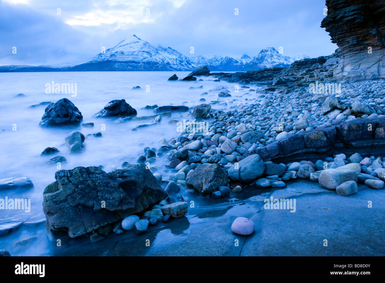 Cuillin Hills vu de l'île de Skye Elgol Hébrides intérieures Scotand Banque D'Images