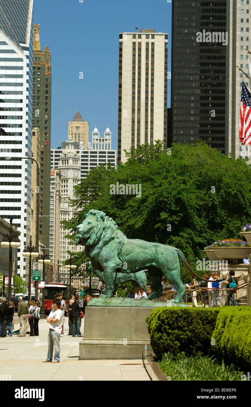 Statue de Lion en centre-ville Banque D'Images