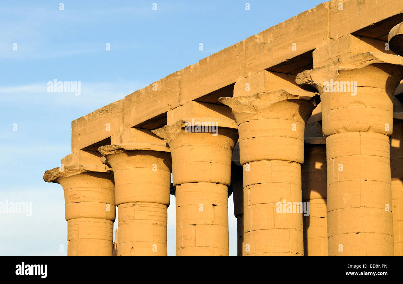 Colonnade processionnelle d'Amenhotep III à Louxor Temple de Thèbes, Egypte Banque D'Images