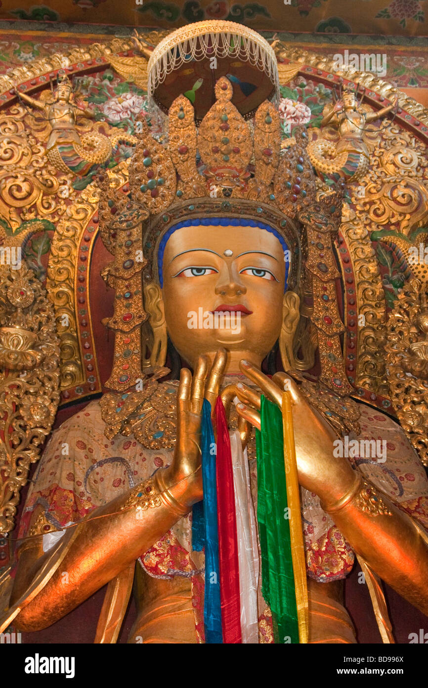 Bodhnath, au Népal. L'intérieur du Bouddha Tsamchen Gompa (monastère). Banque D'Images