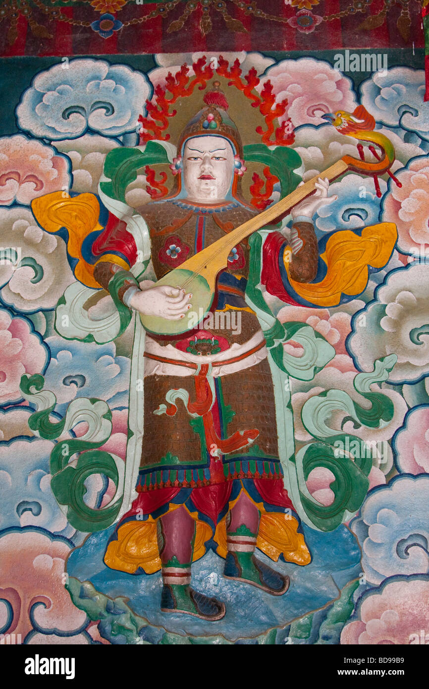 Bodhnath, au Népal. Décoration murale à l'intérieur de l'Tsamchen Gompa (monastère bouddhiste tibétain). Banque D'Images
