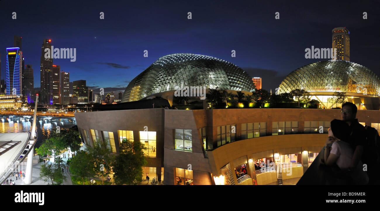 Théâtres Marina Bay et Esplanade au panorama de la baie, NAS de Singapour Banque D'Images