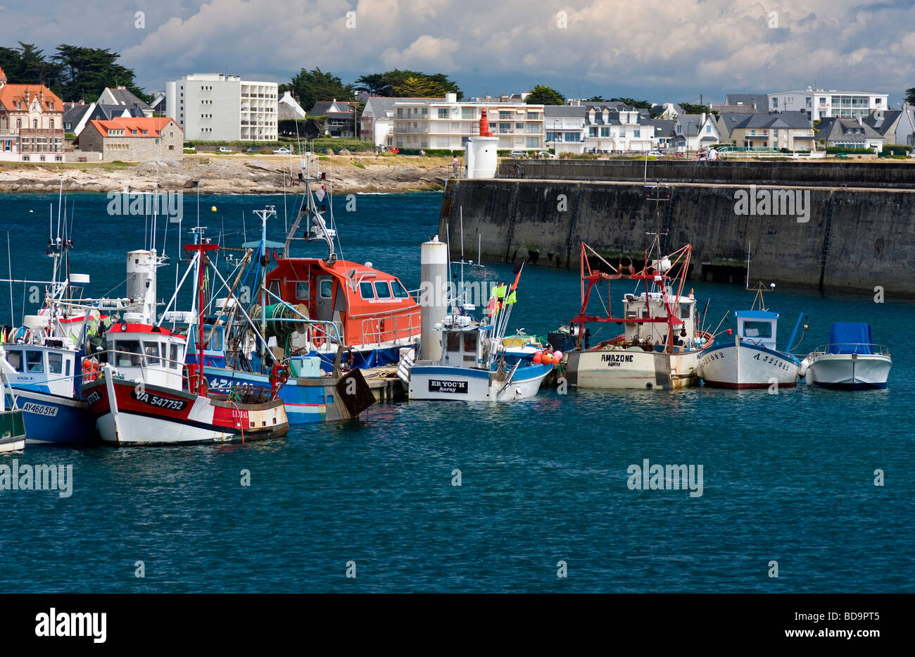 Bateaux de pêche dans le Port de Quiberon Port Maria France Banque D'Images