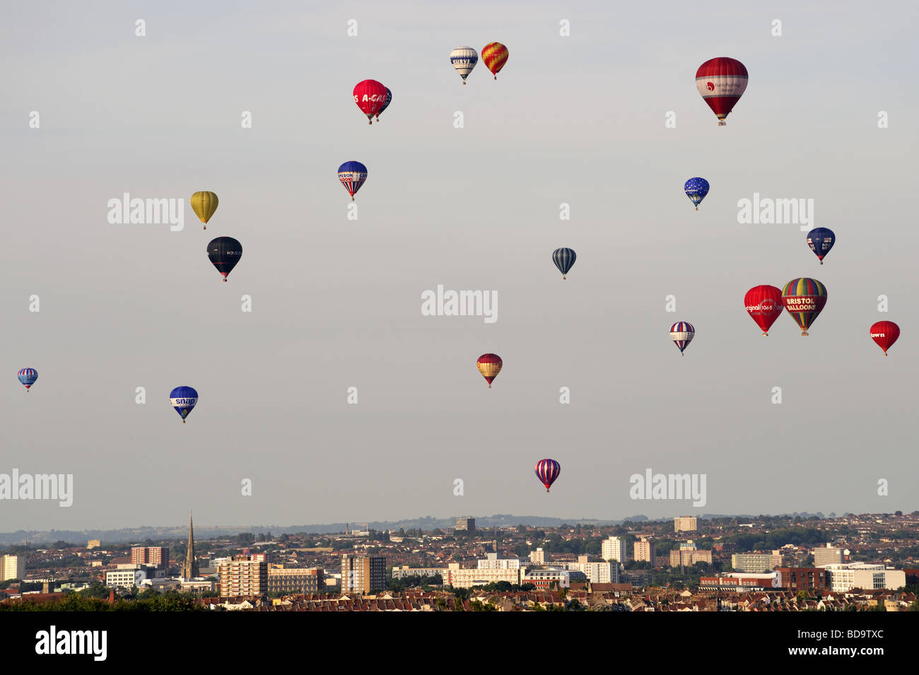 Bristol International Balloon Fiesta 2009 - ballons sur la ville Banque D'Images