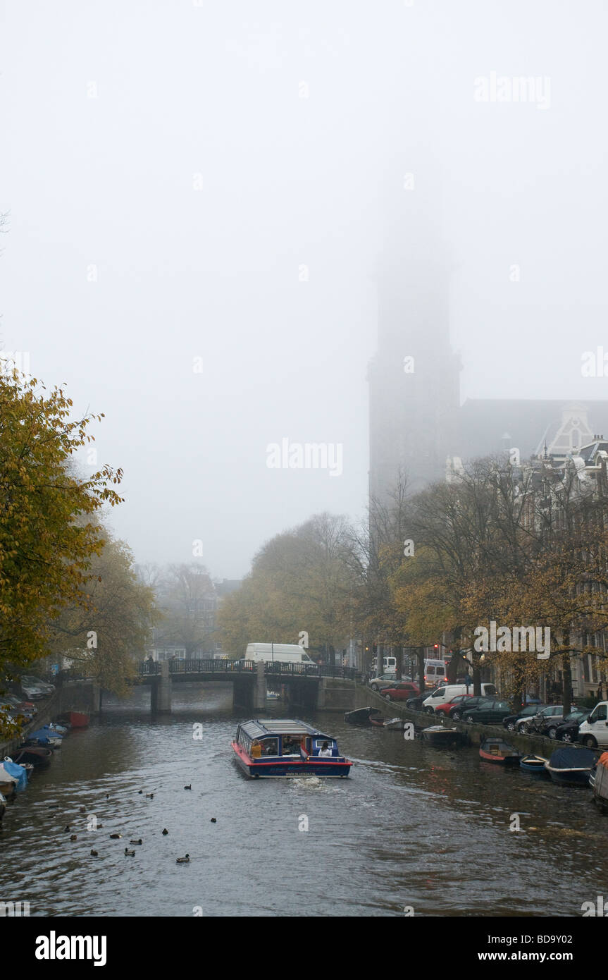 Excursion en bateau du canal à Amsterdam, Pays-Bas Banque D'Images