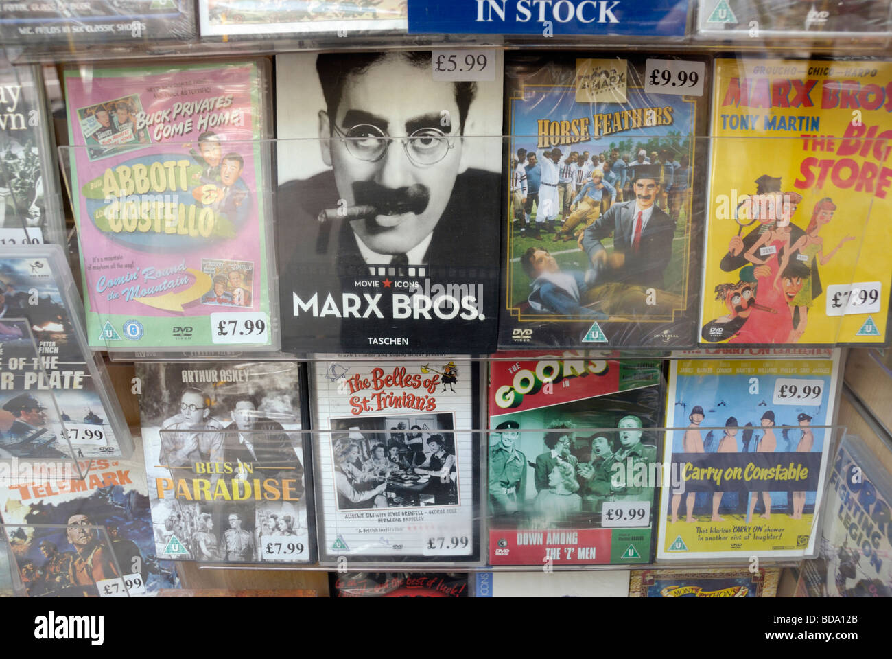 Dvd film comédie classique en UK shop window Banque D'Images