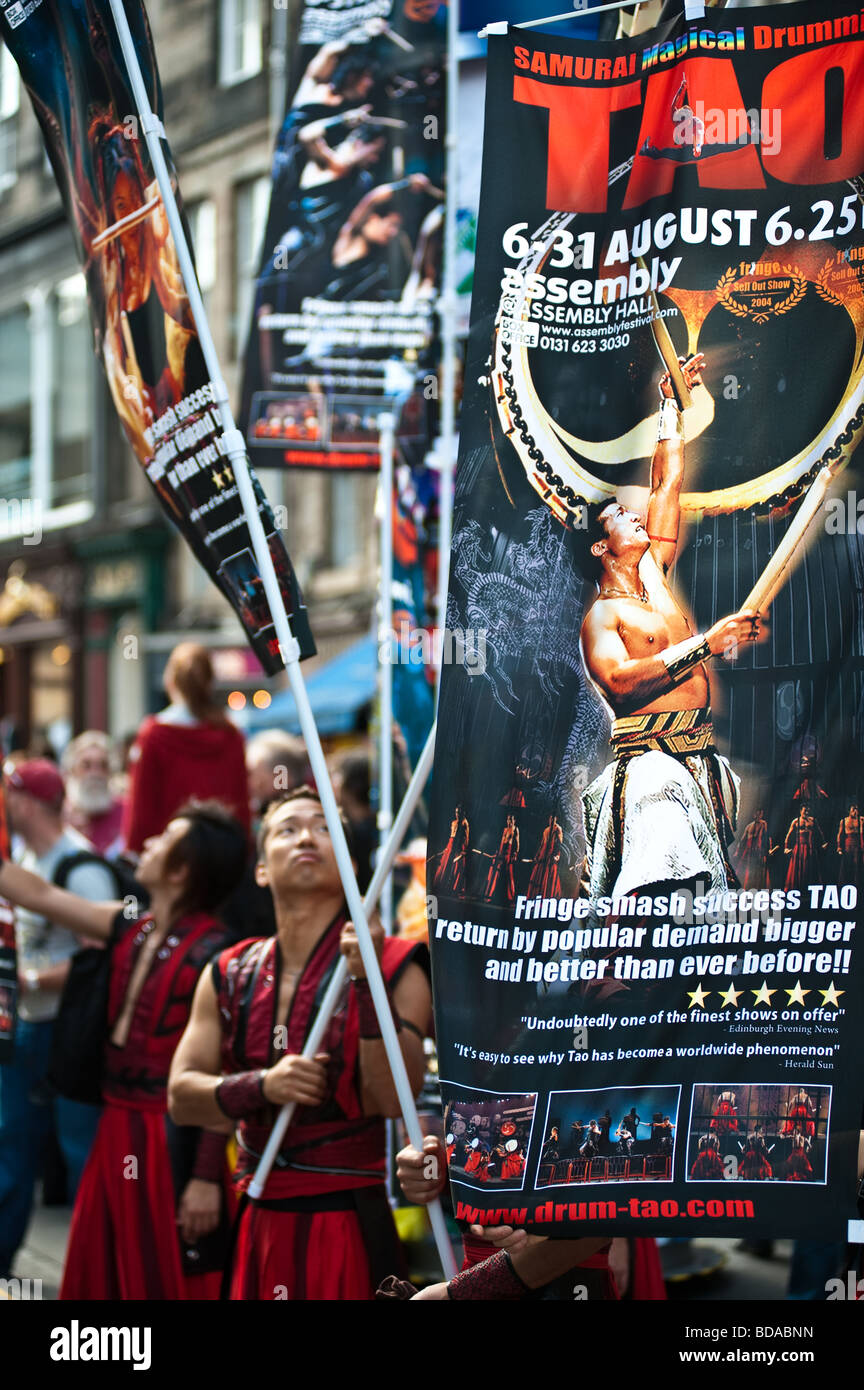 La publicité de bannière performance du festival Fringe d'Édimbourg en août 2009 Banque D'Images