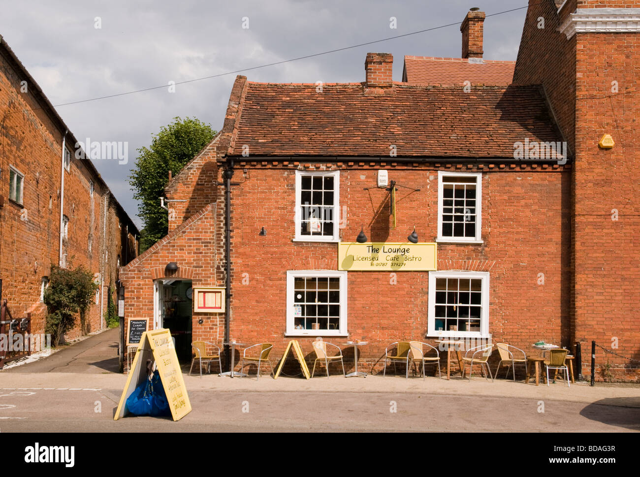 Un bistro cafe à long Melford, Suffolk, Angleterre Banque D'Images