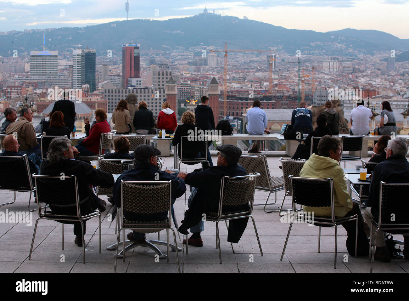 Jour vue sur la Plaça d'Espanya et certaines parties du quartier Sants-Montjuïc situé dans la ville de Barcelone en Espagne Banque D'Images