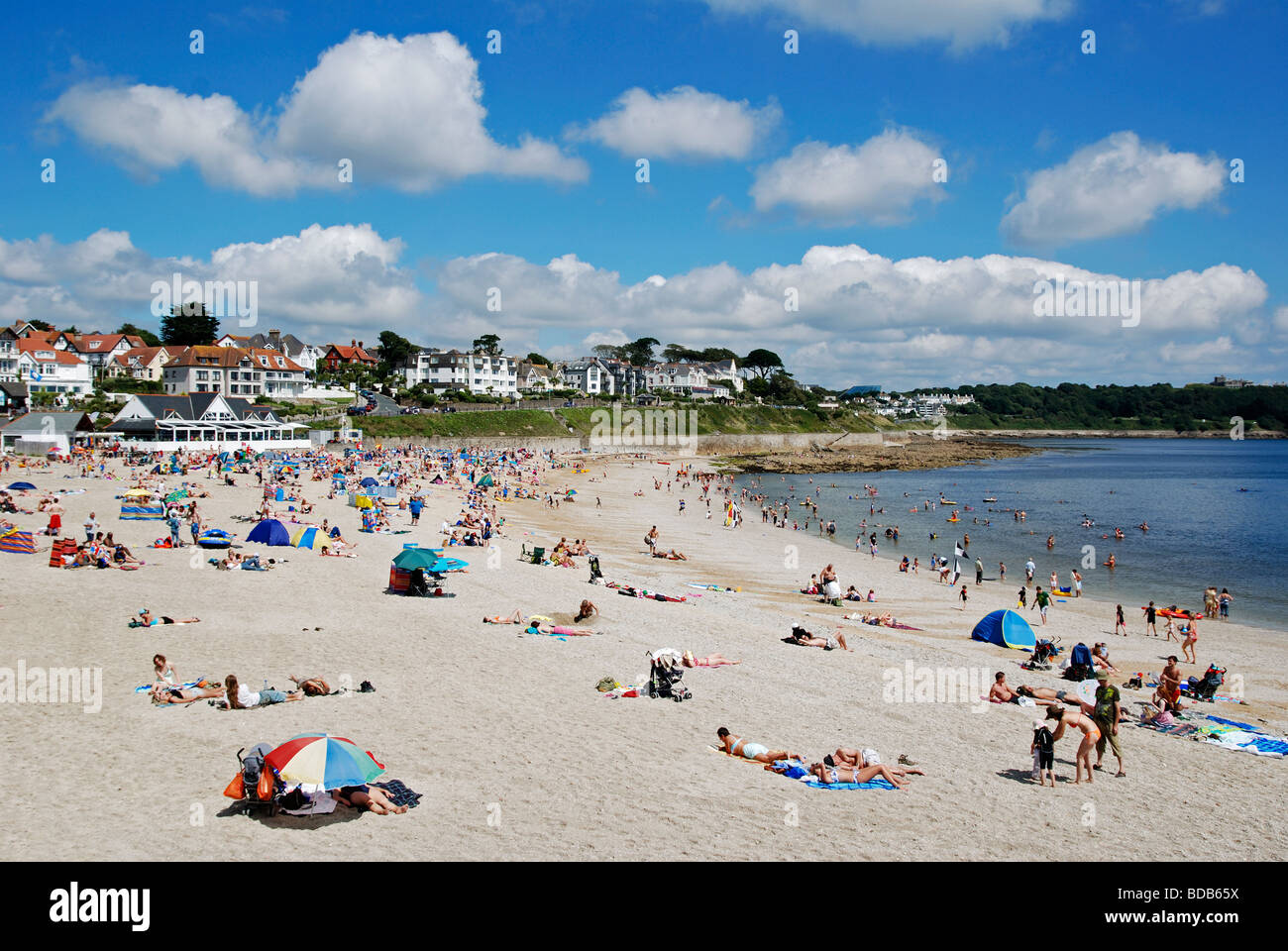 Un jour d'été à la plage Gyllyngvase ' ' à Falmouth, Cornwall, uk Banque D'Images