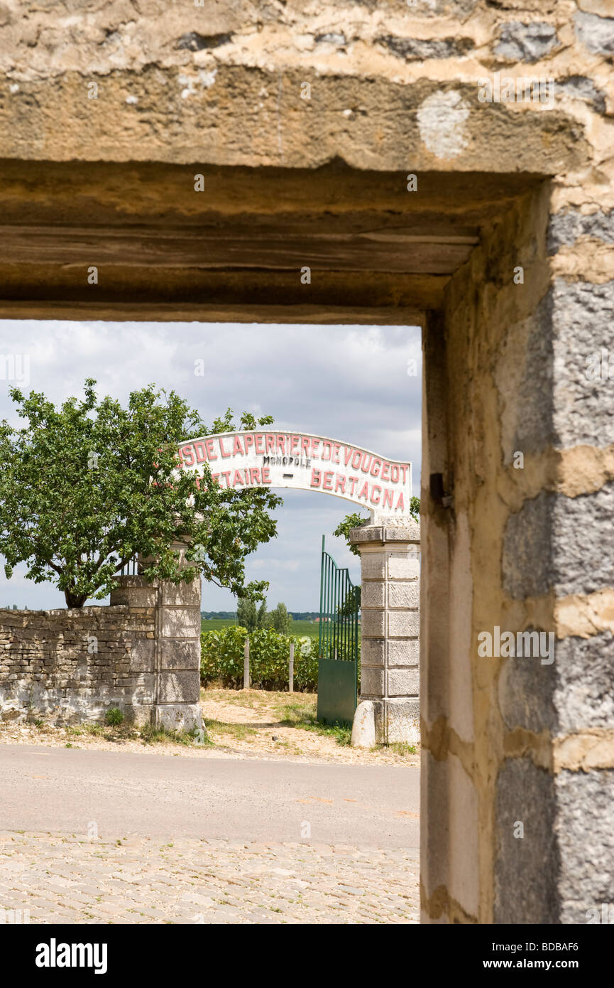 Clos de la Perrière de vougeot Domaine Bertagna Monopole premier cru vigne entrée privée Banque D'Images