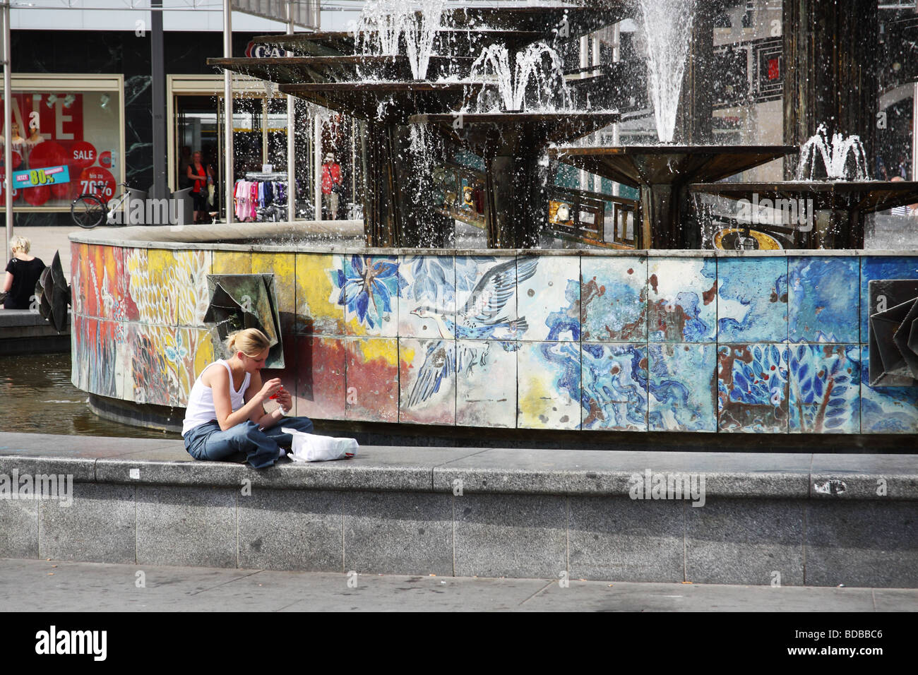Fontaine de l'Amitié Internationale, l'Alexanderplatz, Berlin, Allemagne. Banque D'Images