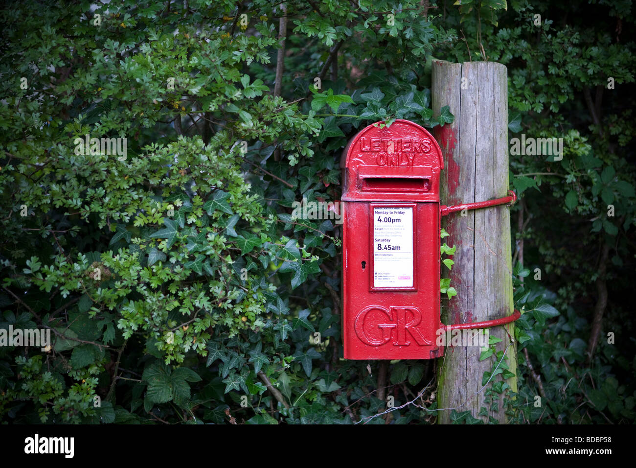 Lettres uniquement mail mail box boîte rouge royal mail Banque D'Images