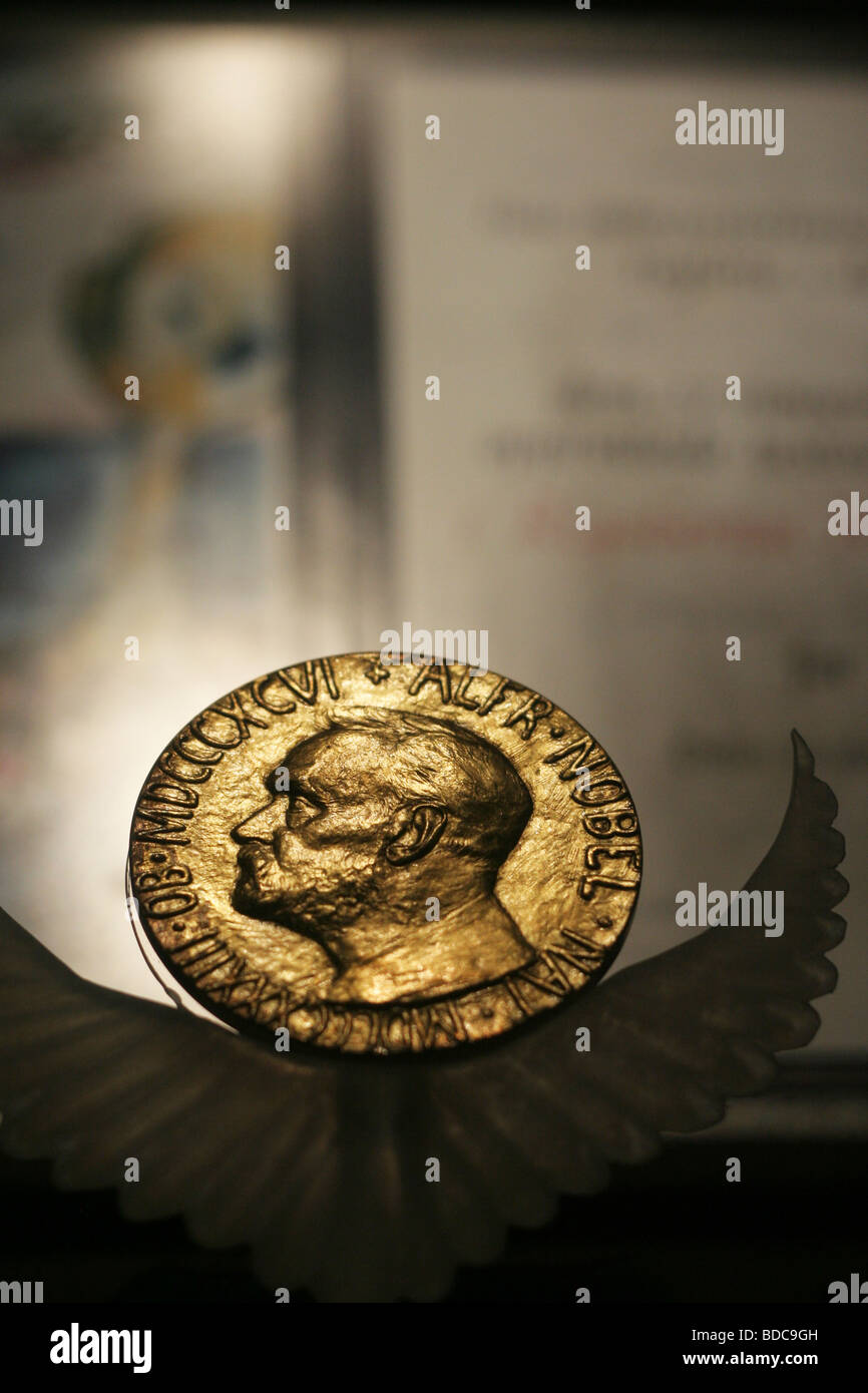 Médaille du prix Nobel donné à la société guatémaltèque Rigoberta Menchu, qui a été au Mexique dans le Templo Mayor. Banque D'Images