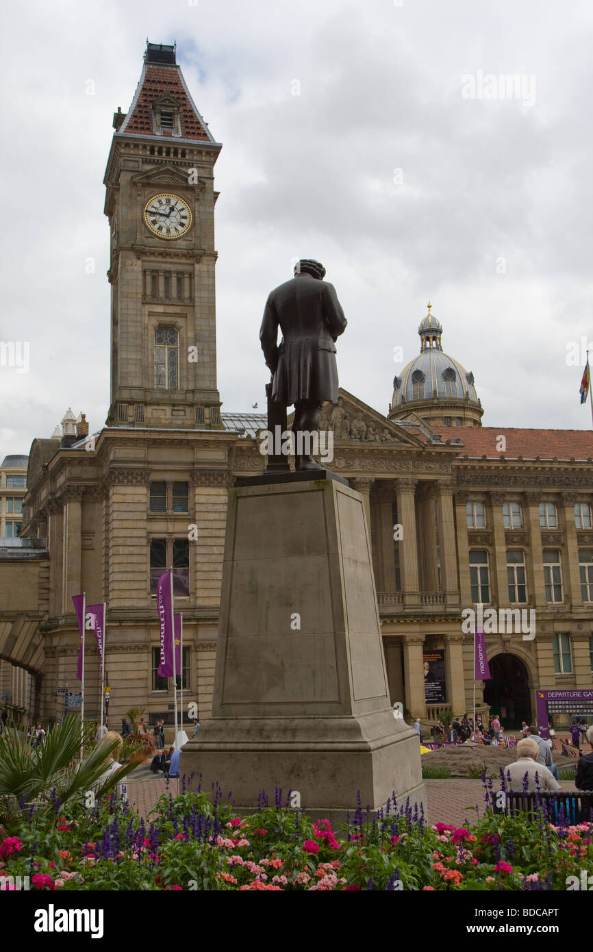Birmingham City Centre View, y compris le Musée et galerie d'Art, Chambre du Conseil et statue Banque D'Images