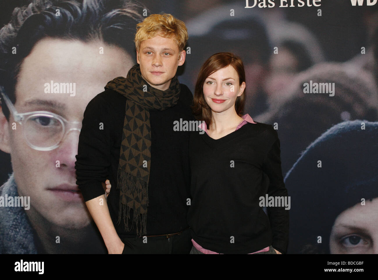 Schligöfer, Matthias, * 11.3.1981, acteur allemand, demi-longueur, avec Katharina Schüttler, appel photo au film de télévision "Mein Leben", Hambourg, mars 2009, Banque D'Images